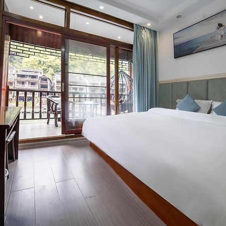 Fenghuang Ancient Town Lazy Cat Riverside Inn Εξωτερικό φωτογραφία