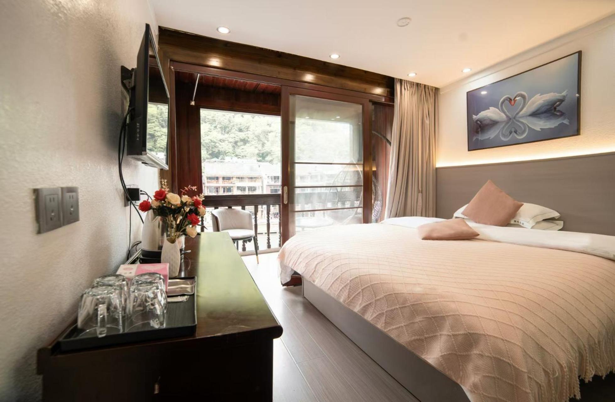 Fenghuang Ancient Town Lazy Cat Riverside Inn Εξωτερικό φωτογραφία