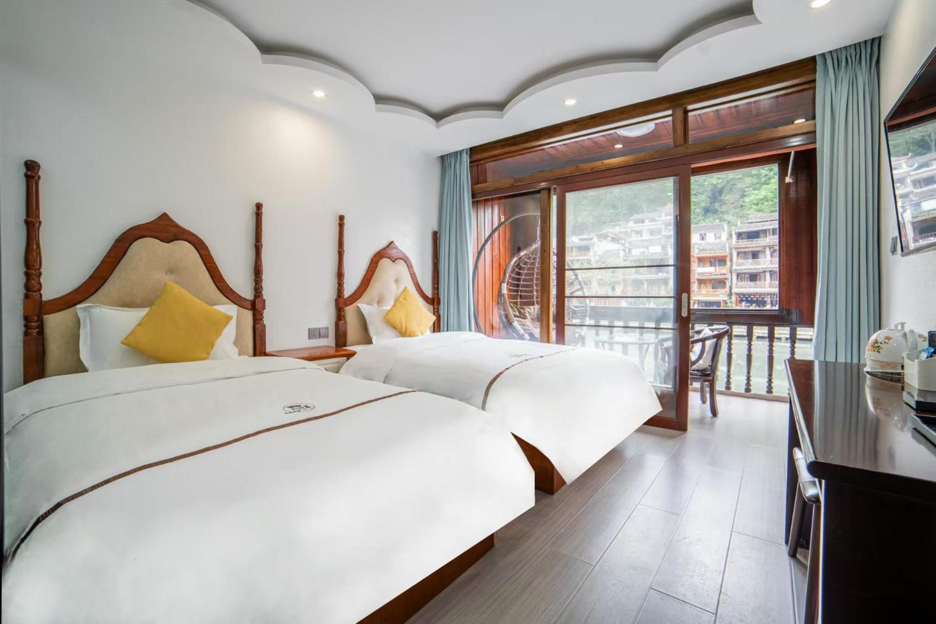 Fenghuang Ancient Town Lazy Cat Riverside Inn Εξωτερικό φωτογραφία