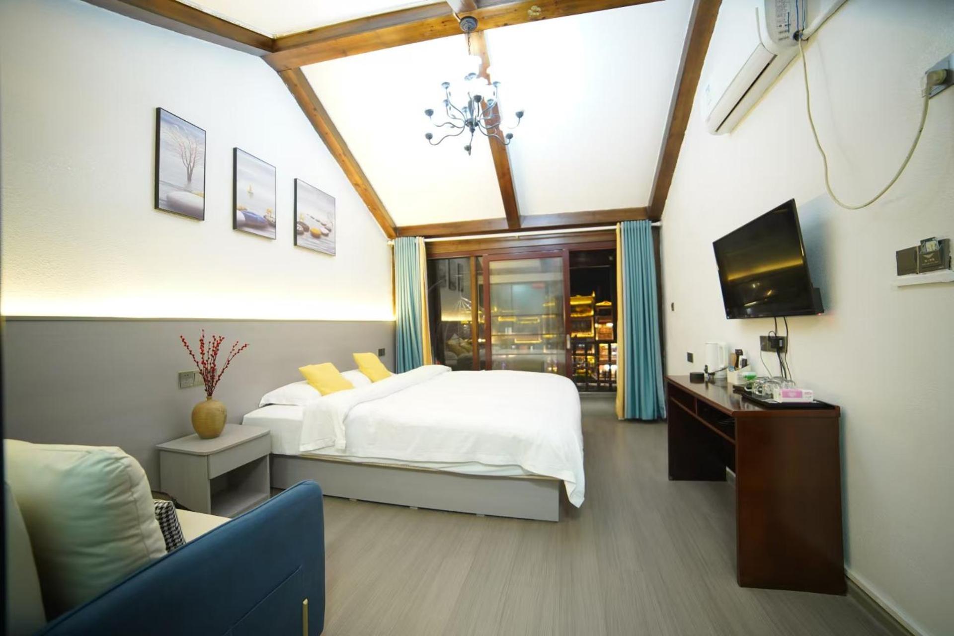Fenghuang Ancient Town Lazy Cat Riverside Inn Εξωτερικό φωτογραφία
