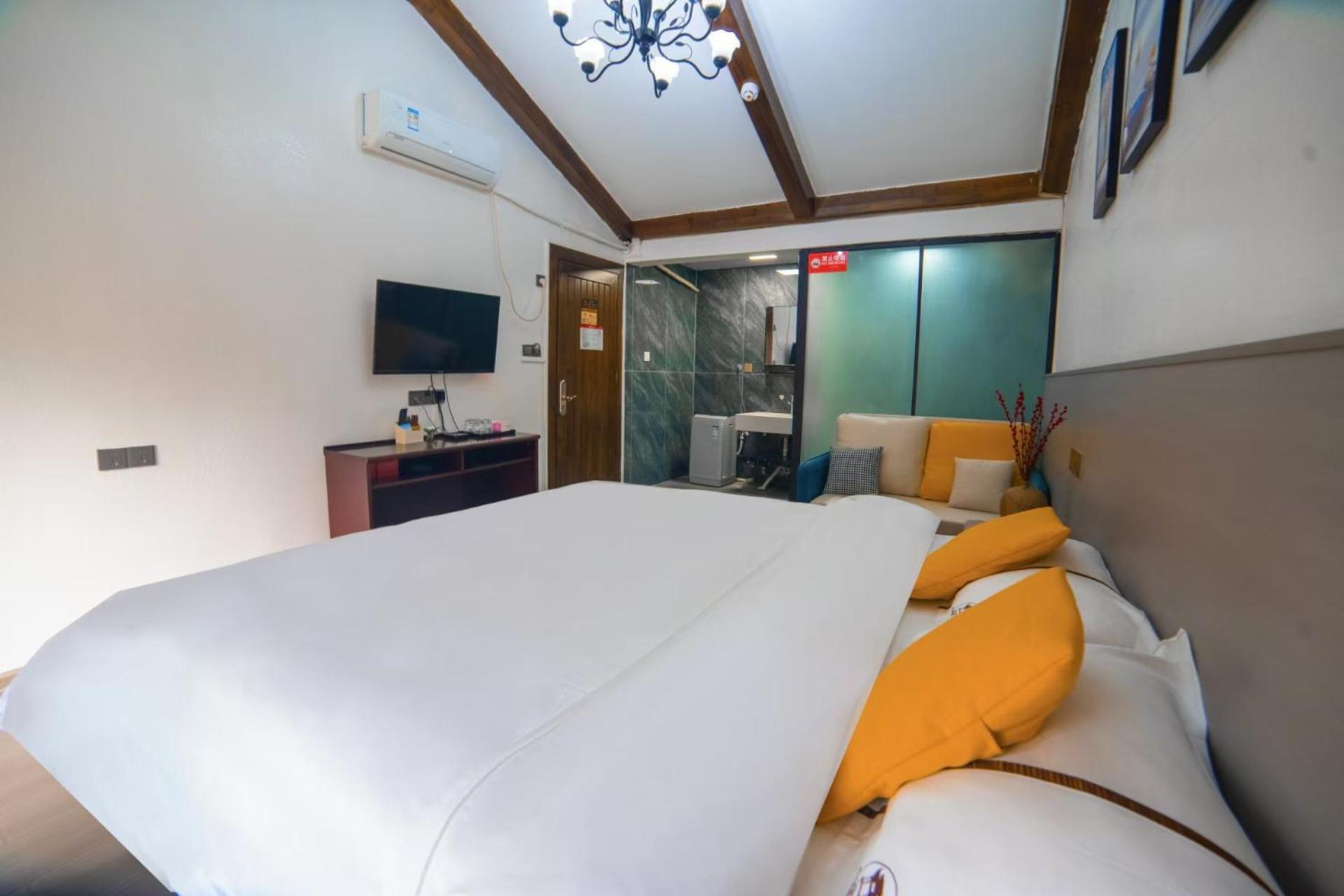 Fenghuang Ancient Town Lazy Cat Riverside Inn Εξωτερικό φωτογραφία