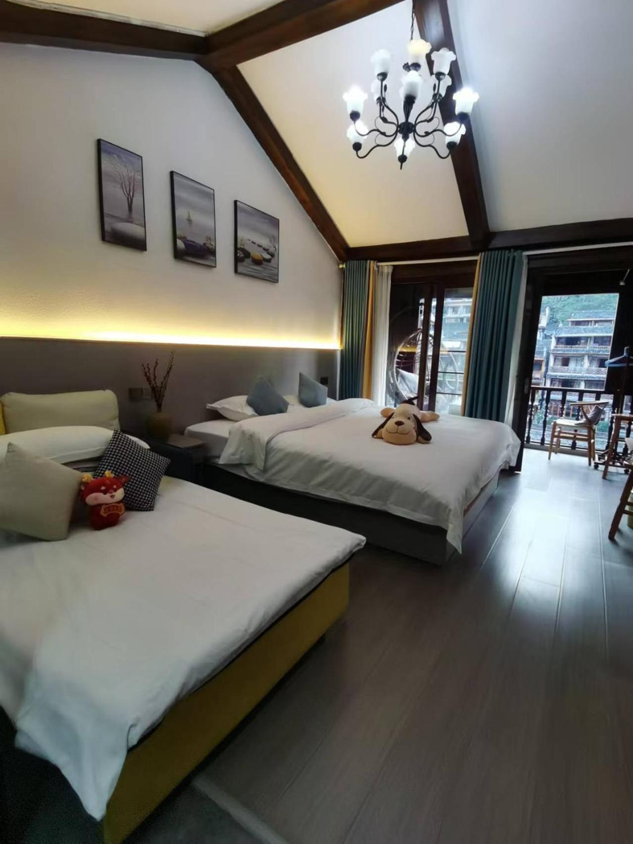 Fenghuang Ancient Town Lazy Cat Riverside Inn Εξωτερικό φωτογραφία